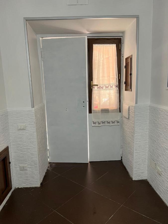 Maruzzella Suite Napoli Bagian luar foto